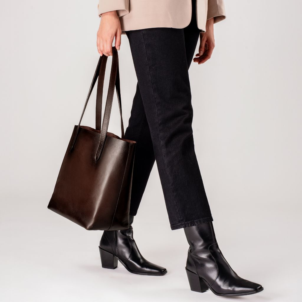 Everyday Tote | Old English (M)
